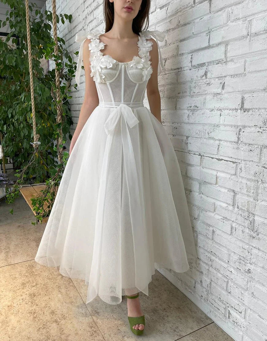 A-Line Flowers Tulle White Homecoming Dress Sweetheart Tea-Length Prom Dress