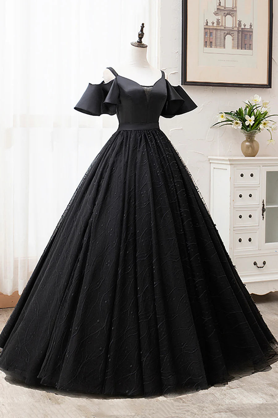 A-Line V-Neck Cap Sleeves Tulle Black Long Prom Dresses Evening Dresses