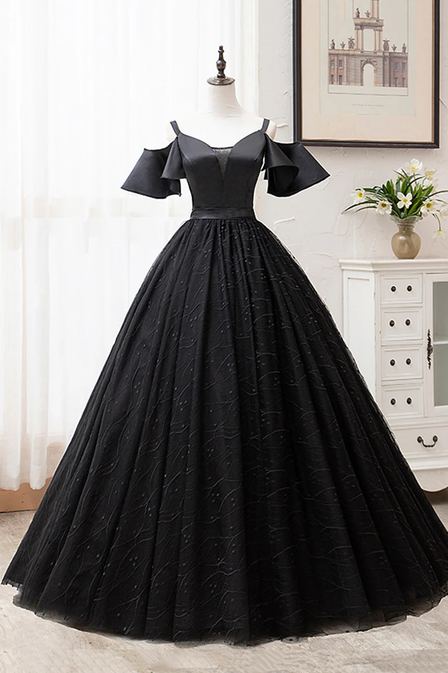 A-Line V-Neck Cap Sleeves Tulle Black Long Prom Dresses Evening Dresses