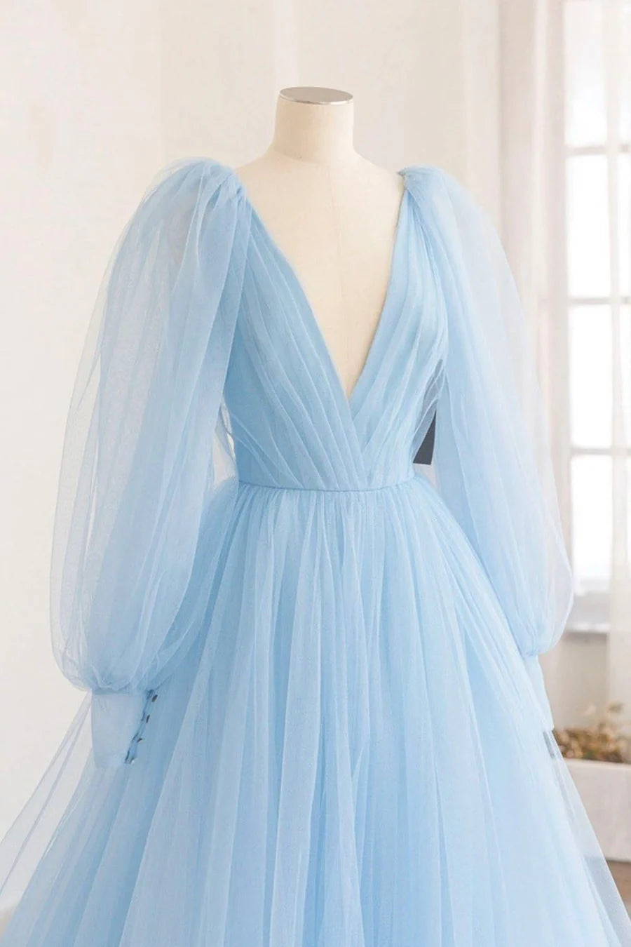 A-Line V-Neck Long Sleeve Pleated Tulle Blue Long Prom Dress With Train