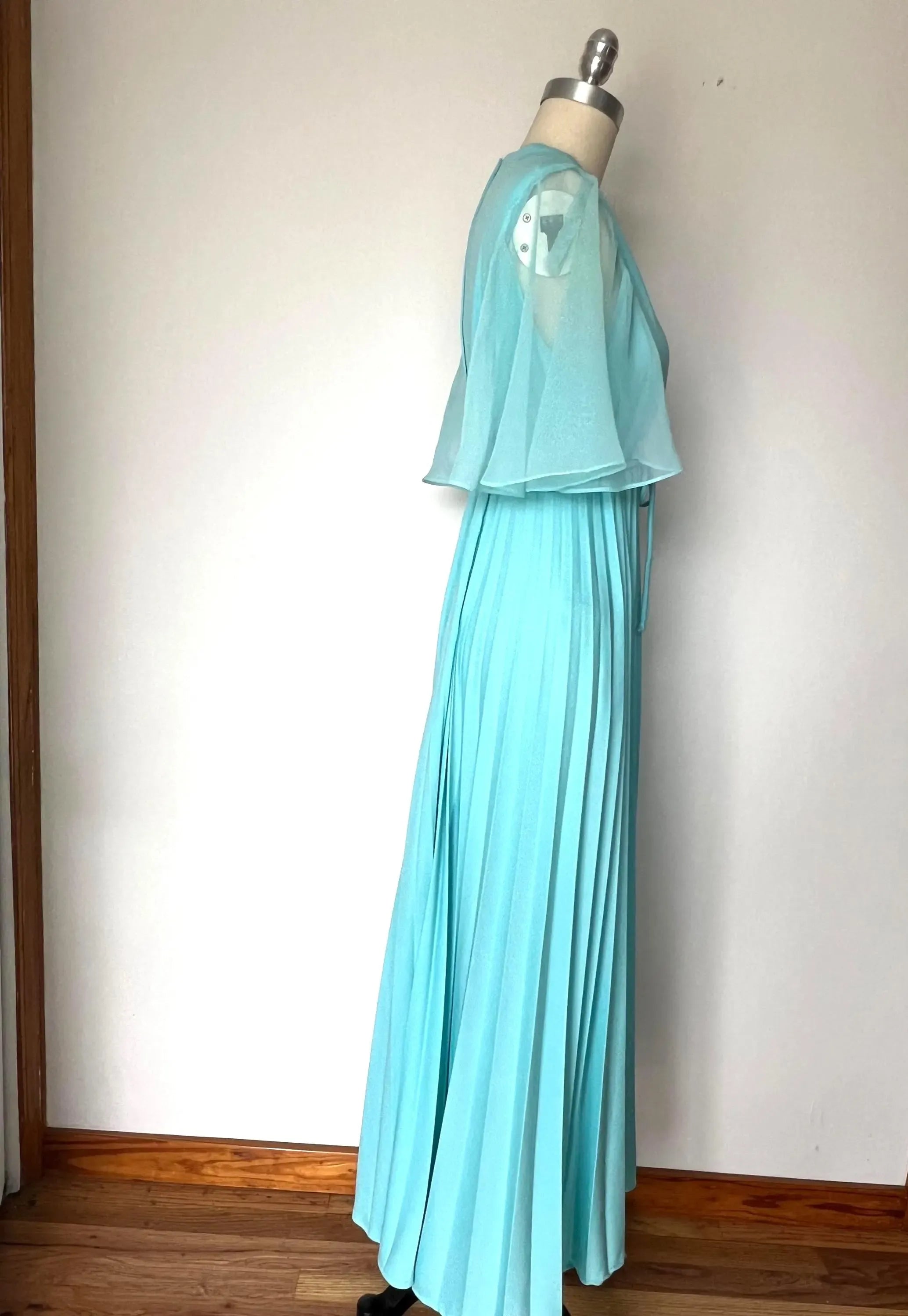A-Line V Neck Cape Sleeve Pleated Turquoise Floor-Length Prom Dress With Tie