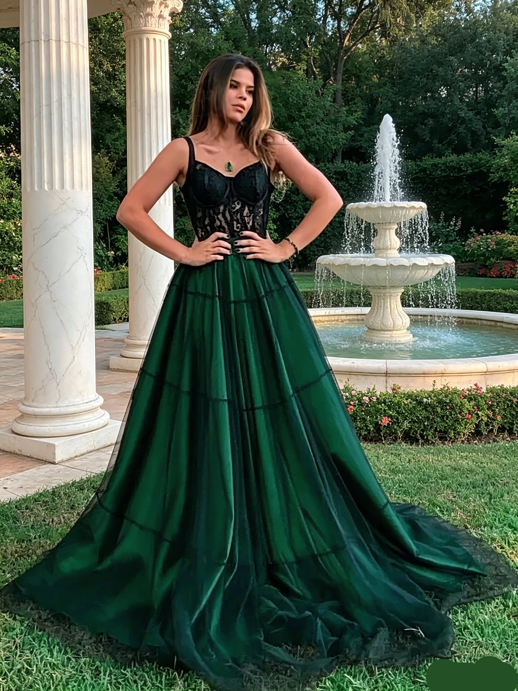 A-Line Sweetheart Corset Lace Appliques Tulle Emerald Green Floor-Length Prom Dress