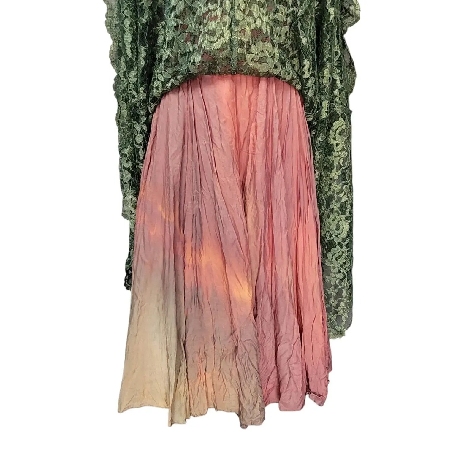 A-Line V Neck Beaded Floral Lace Green Floor-Length Prom Dress With Ruffle