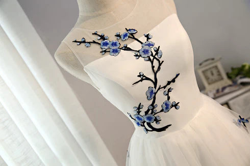 A-line Knee Length White Tulle Graduation Dress Party Dress Homecoming Dresses