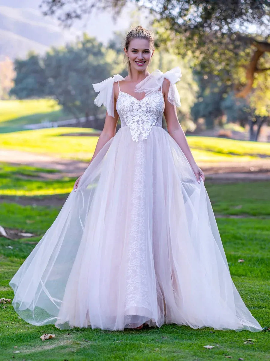 A-line V-Neck Tie Bow Appliques Lace Tulle Champagne Long Prom Dress