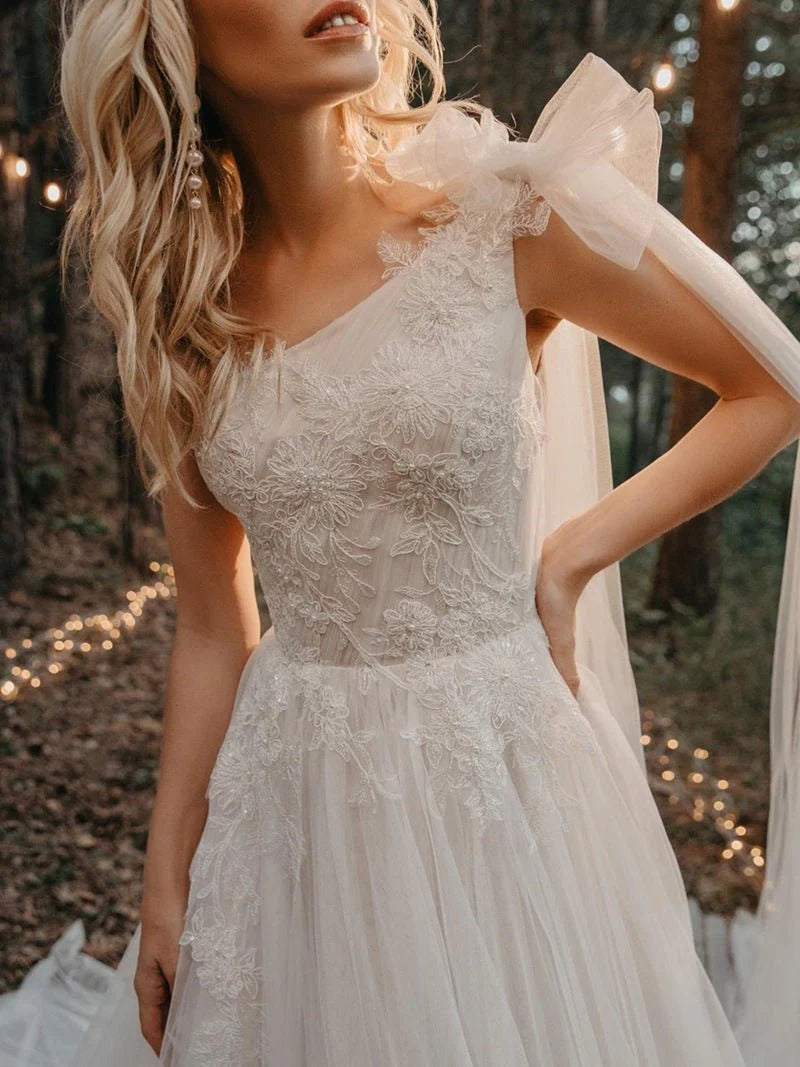 A Line Ivory Tulle Lace One Shoulder Sleeveless  Beaded Zipper Train Wedding Dresses With Streamer