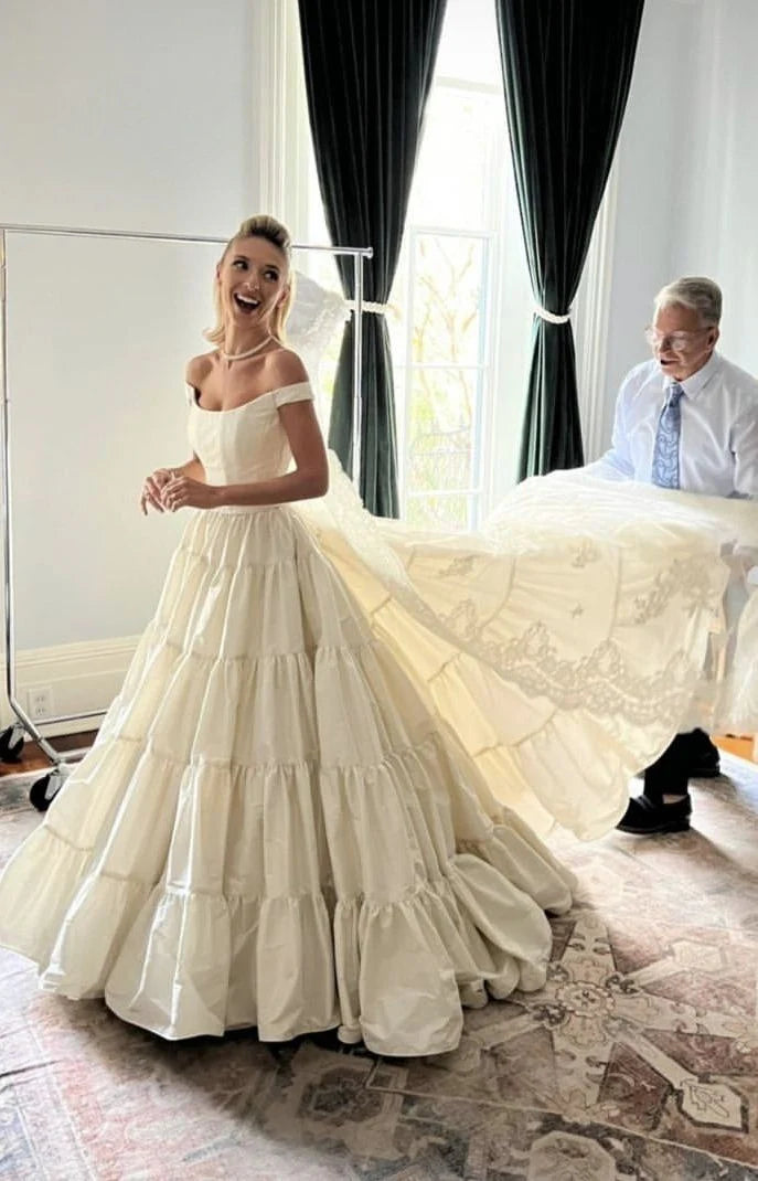 A line Discount Wedding Dresses Off The shoulder Wedding Dress Floor Length Bride Dress For Women No Veils