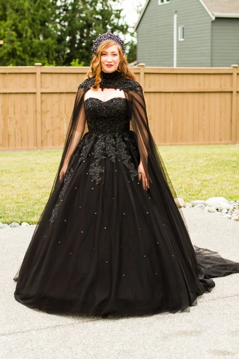 Ball Gown Black Tulle Crystals Appliques Beaded Sweetheart Long Wedding Dresses With Cape
