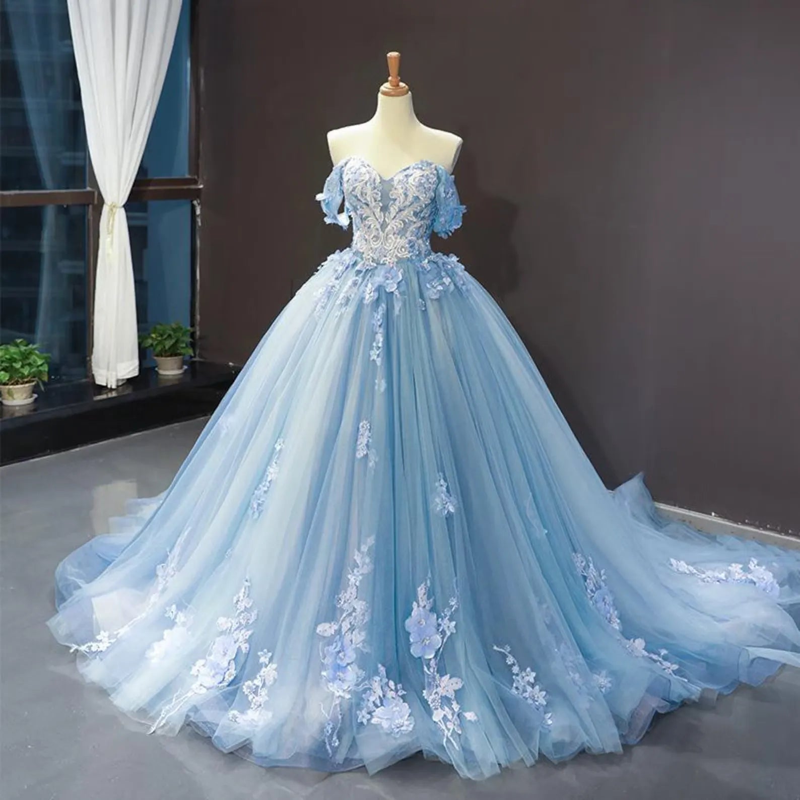 Beautiful Ball Gown Off-The-Shoulder Floral Applique Tulle Light Blue Prom Dress With Train
