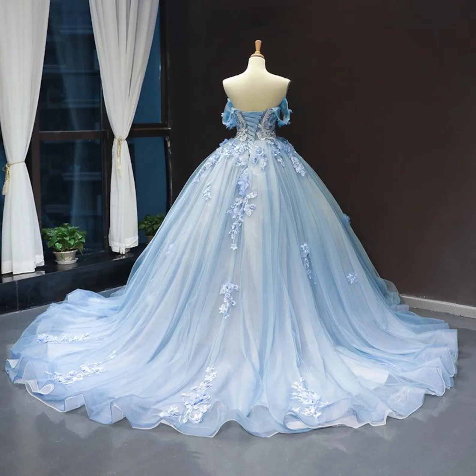 Beautiful Ball Gown Off-The-Shoulder Floral Applique Tulle Light Blue Prom Dress With Train