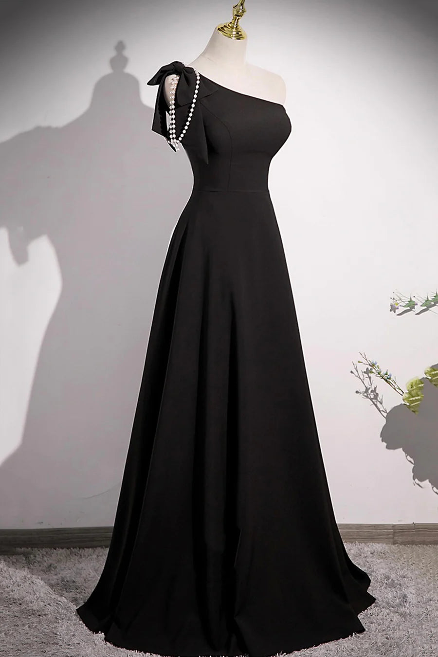 Black A-Line Long Prom Dress Simple One Shoulder Beaded With Bow Floor Length Party Dress