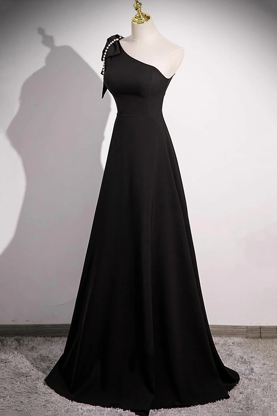 Black A-Line Long Prom Dress Simple One Shoulder Beaded With Bow Floor Length Party Dress