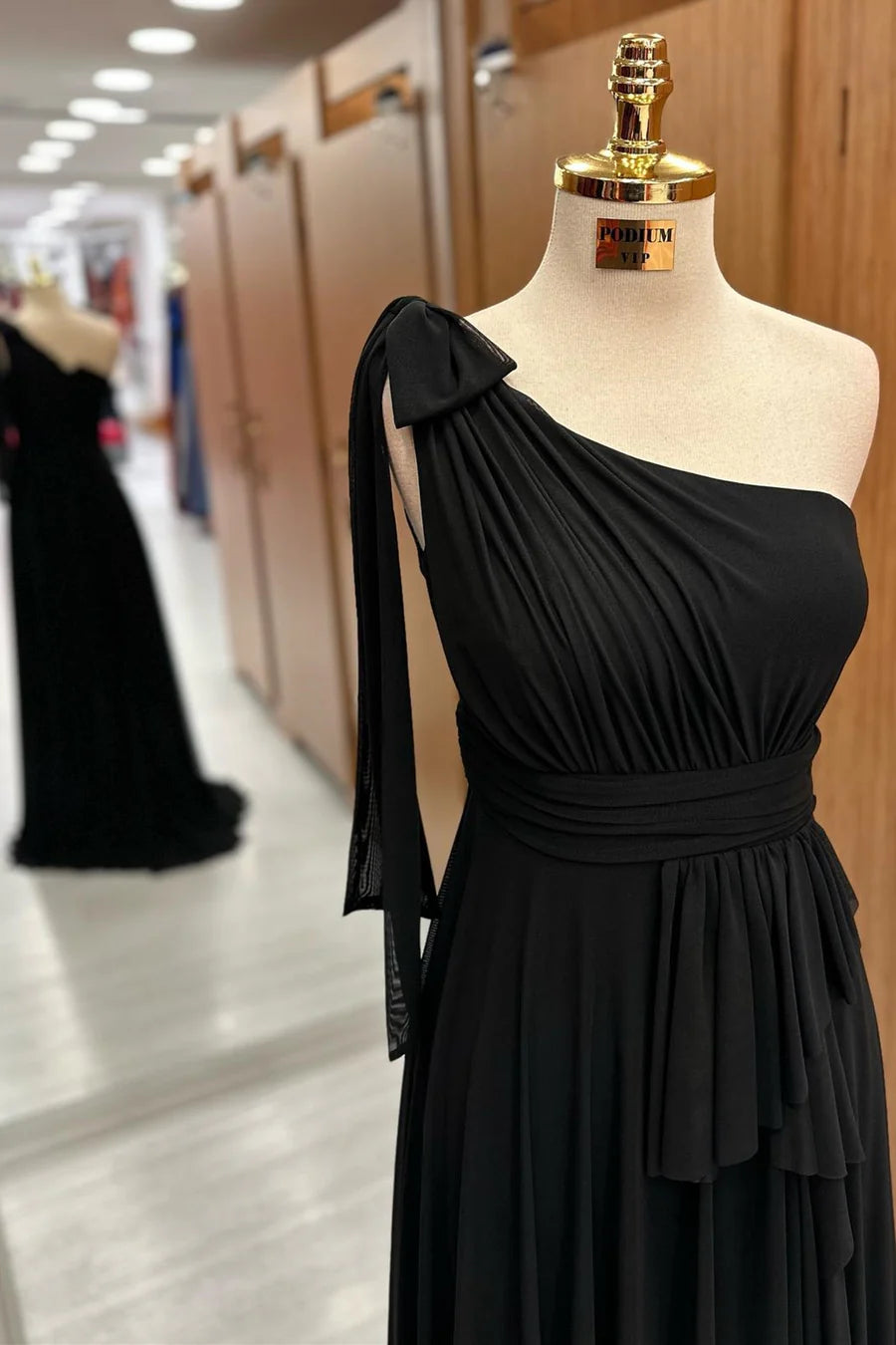 Black Chiffon One-Shoulder Bow Strap A-Line Bridesmaid Dresses