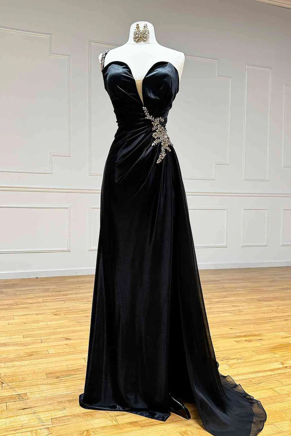 Black Satin Rhinestone One Shoulder V Neck A Line Slit Evening Dress Prom Dress With Sweep Train