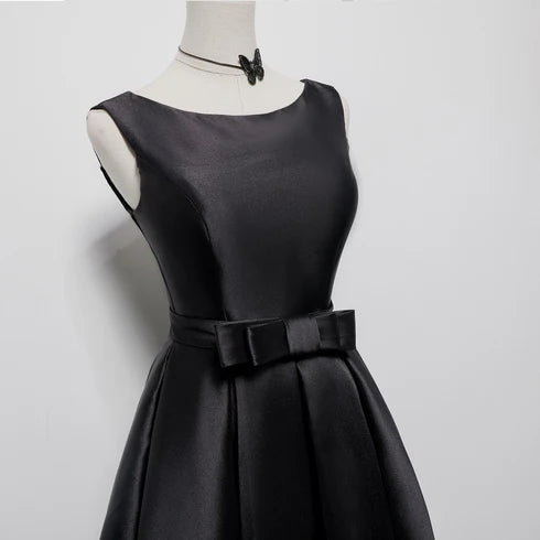 Black Satin With Bow Knee Length Round Neckline Short Party Dress Prom Dress