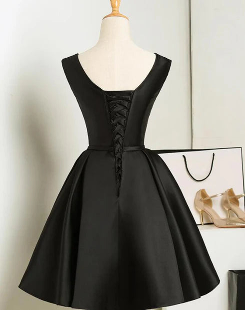 Black Short A-line V-neckline Knee Length Party Dress Homecoming Dress Prom Dress