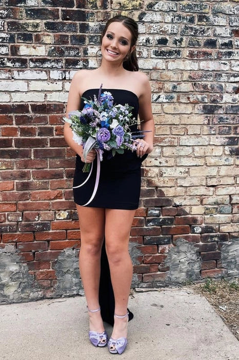 Black Strapless Ruched Satin Bowknot Homecoming Dress With Streamer Short Party Dress