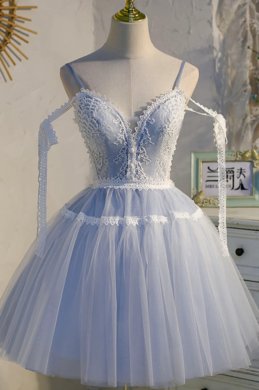 Blue Tulle Lace V Neck Spaghetti Strap A-Line Short Prom Dress Cute Homecoming Party Dress