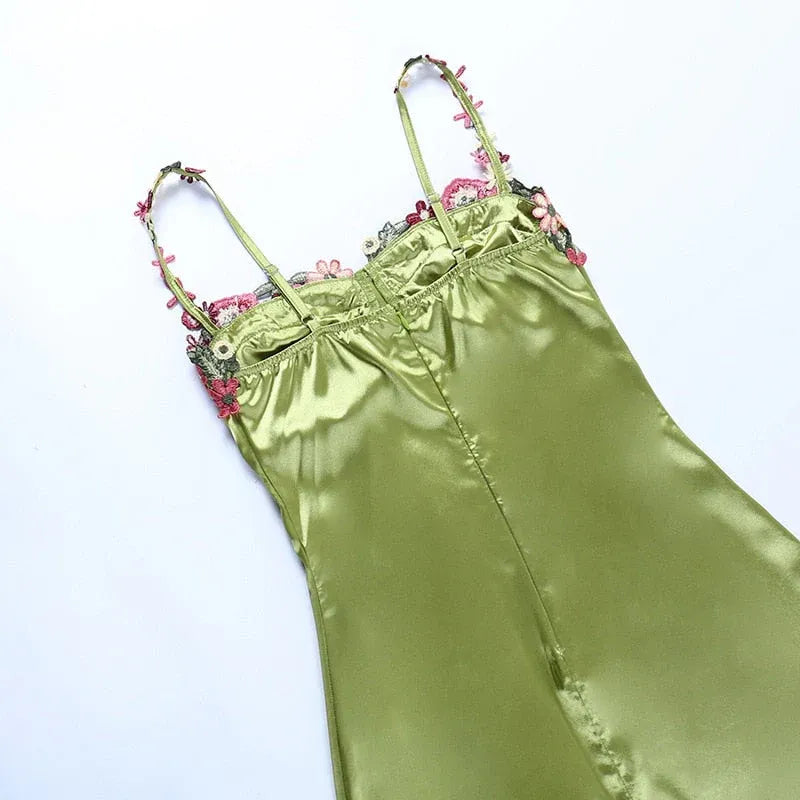 Bodycon Sweetheart Floral Embellished Ruched Satin Green Mini Homecoming Dress