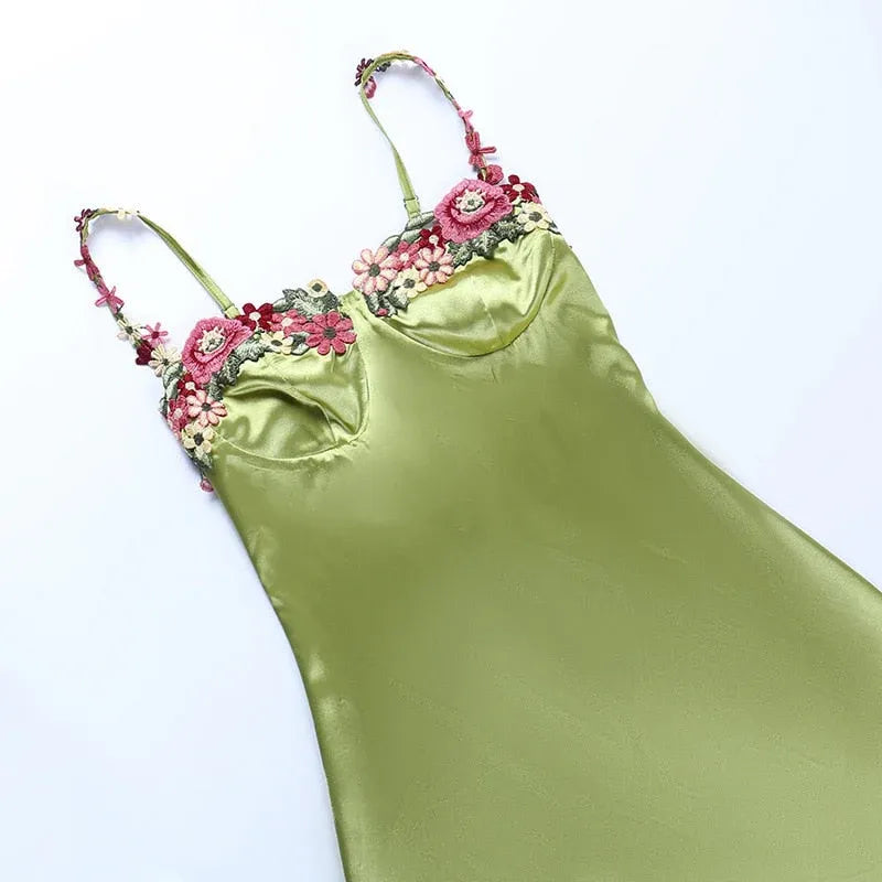 Bodycon Sweetheart Floral Embellished Ruched Satin Green Mini Homecoming Dress