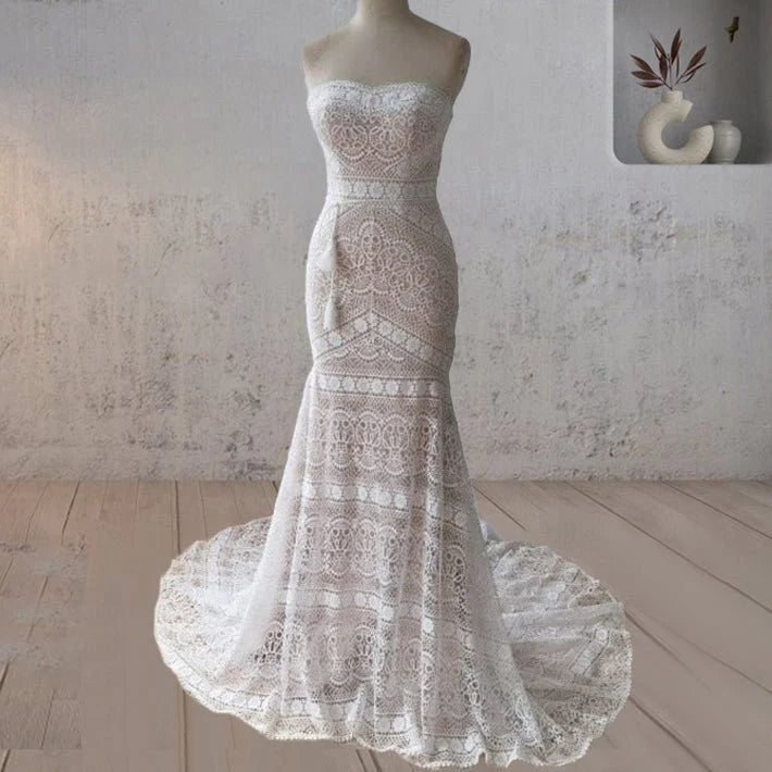 Bohemian Vintage White Lace Strapless Mermaid Sweep Train Wedding Dress With Tassel