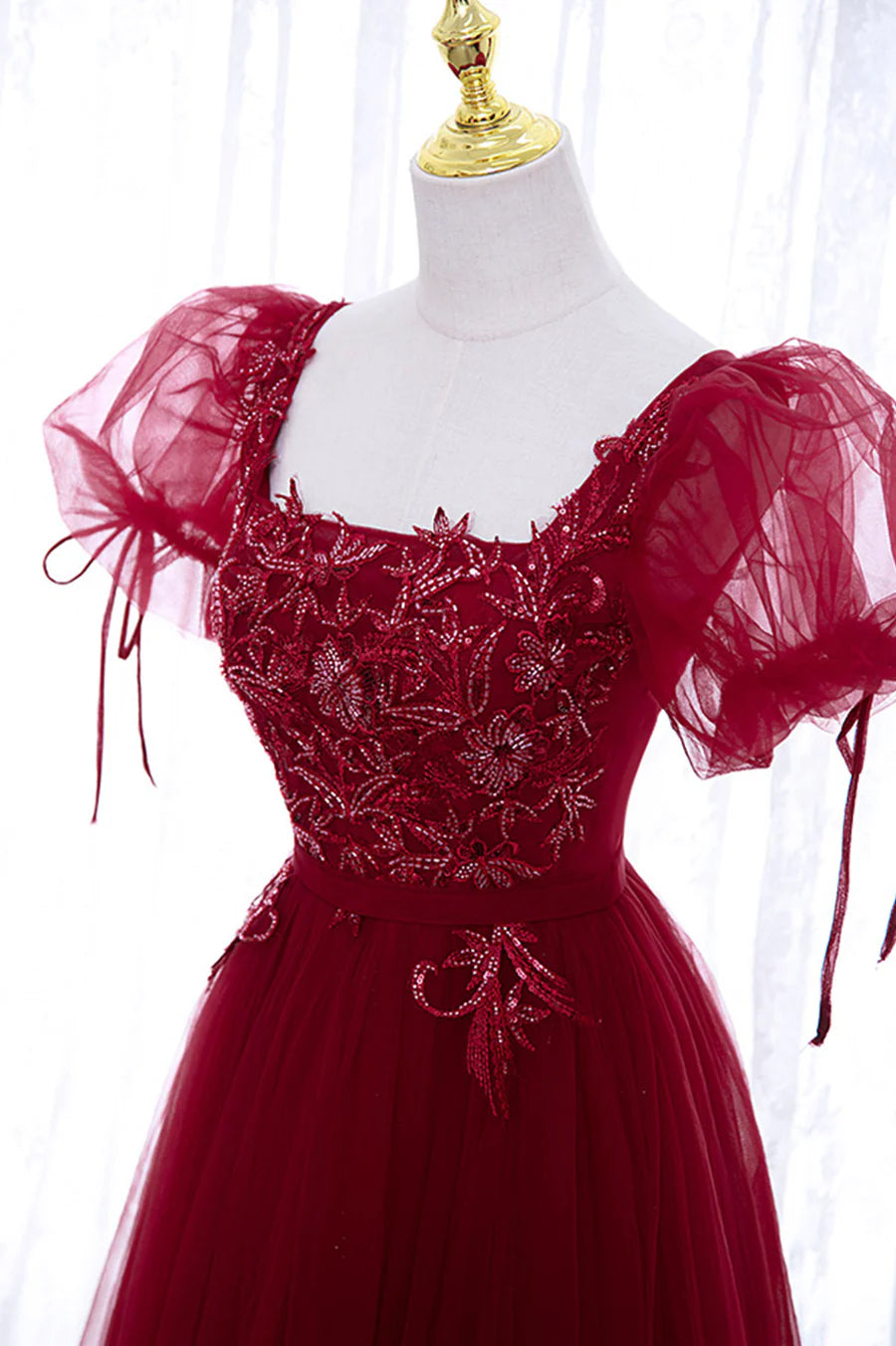 Burgundy Tulle Beaded Square Neck Short Sleeve Tea Length Prom Dress A-Line Homecoming Dress