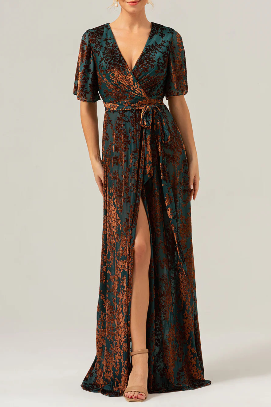 Burgundy Velvet Burnout V Neck A Line Long Mother of the Bride Dresses With Short Sleeves