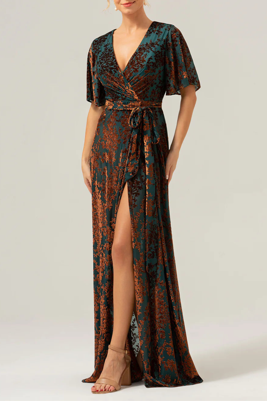 Burgundy Velvet Burnout V Neck A Line Long Mother of the Bride Dresses With Short Sleeves