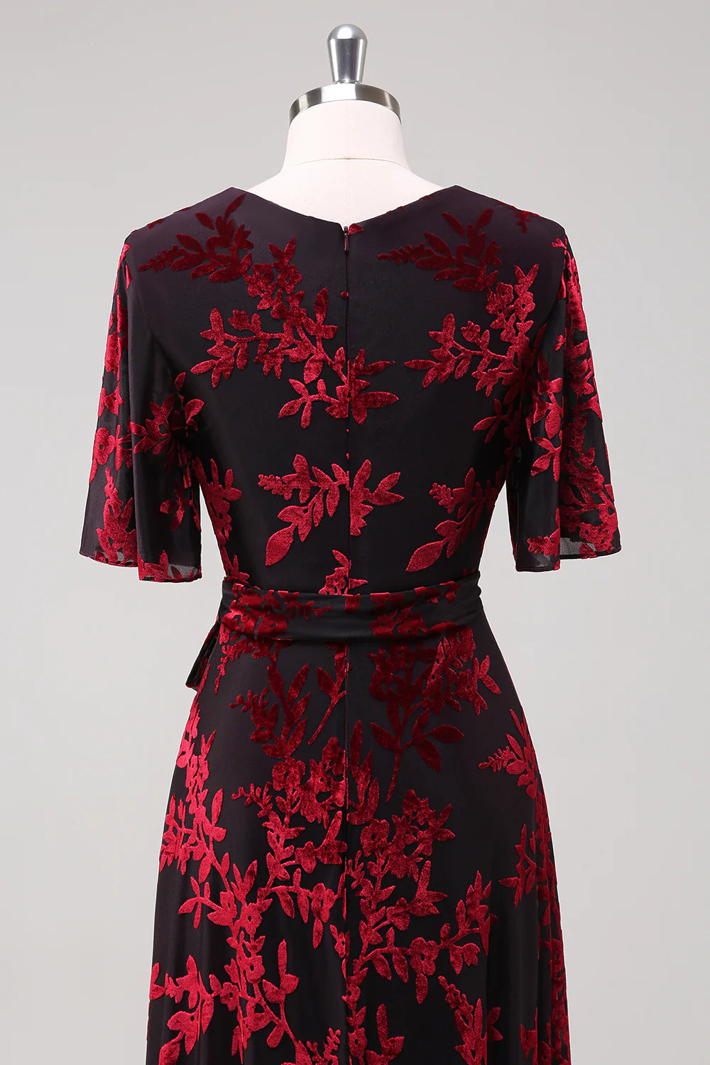 Burgundy Velvet Burnout V Neck A Line Long Mother of the Bride Dresses With Short Sleeves