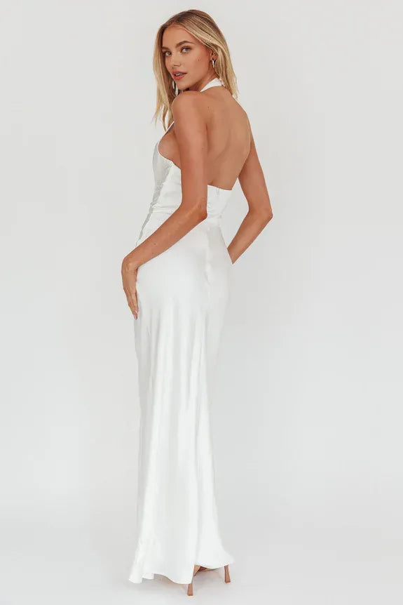 Casual Sexy Halter Neck Plunging Oyster Maxi Homecoming Dress Prom Dress