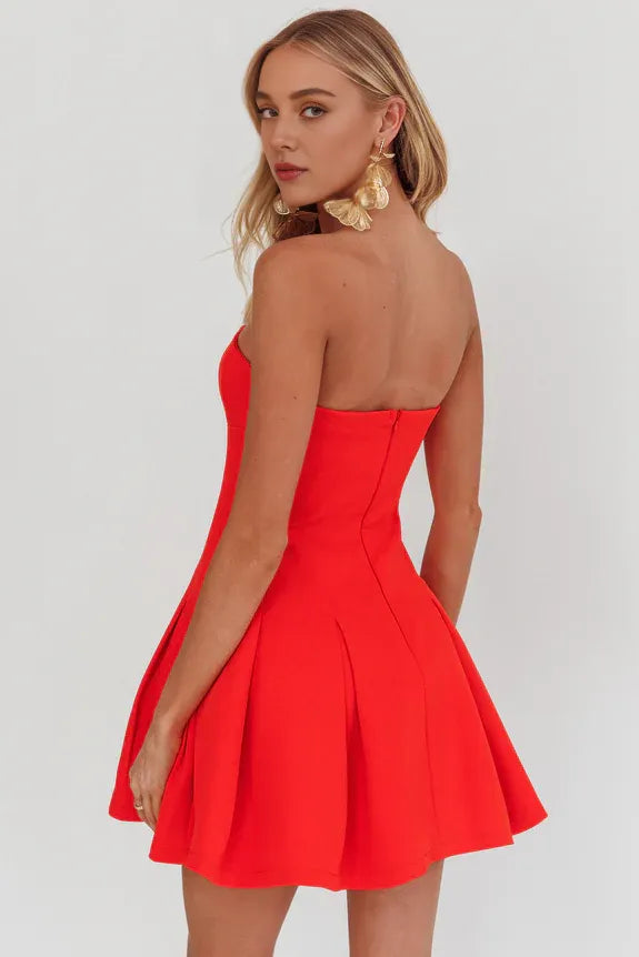 Casual Strapless Sleeveless Pleated Red Mini Homecoming Prom Dress for Ladies