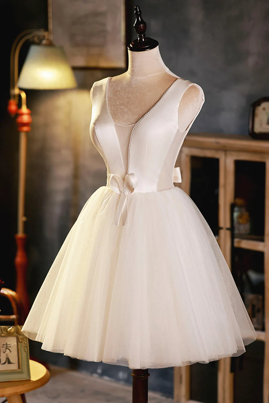 Champagne Satin Tulle V-Neck Open Back Short Prom Dress A-Line Homecoming Party Dress