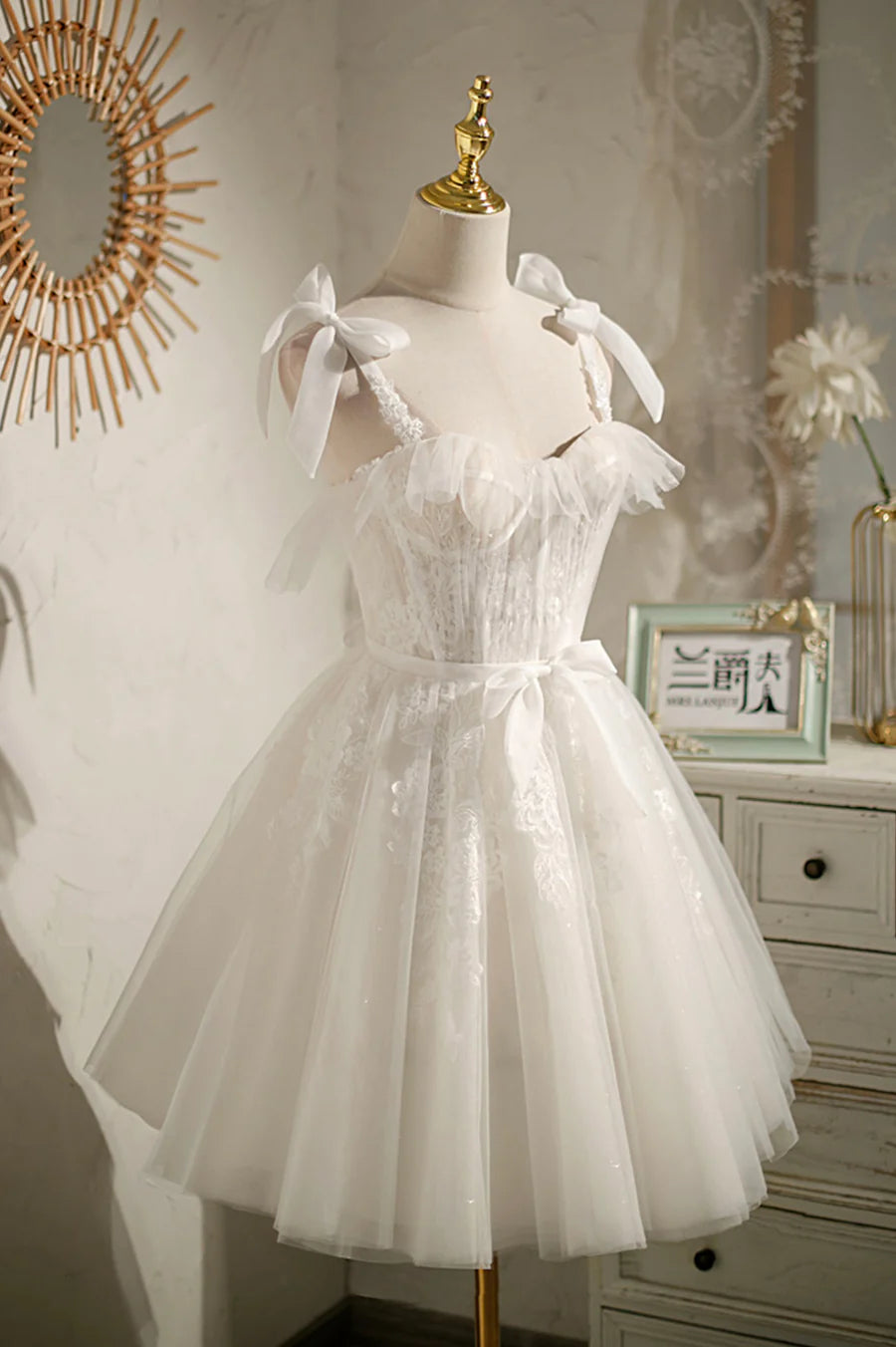 Champagne Tulle Lace Straps Beaded Applique Short Prom Dress Cute A-Line Homecoming Party Dress