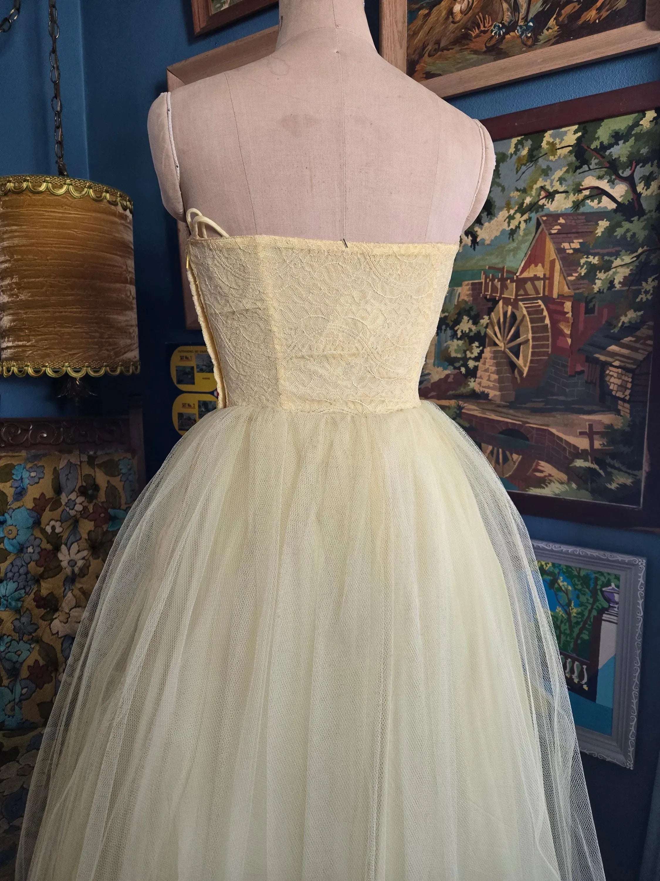 Charming A-Line Strapless Lace Tulle Pale Yellow Midi Prom Dress With Bow