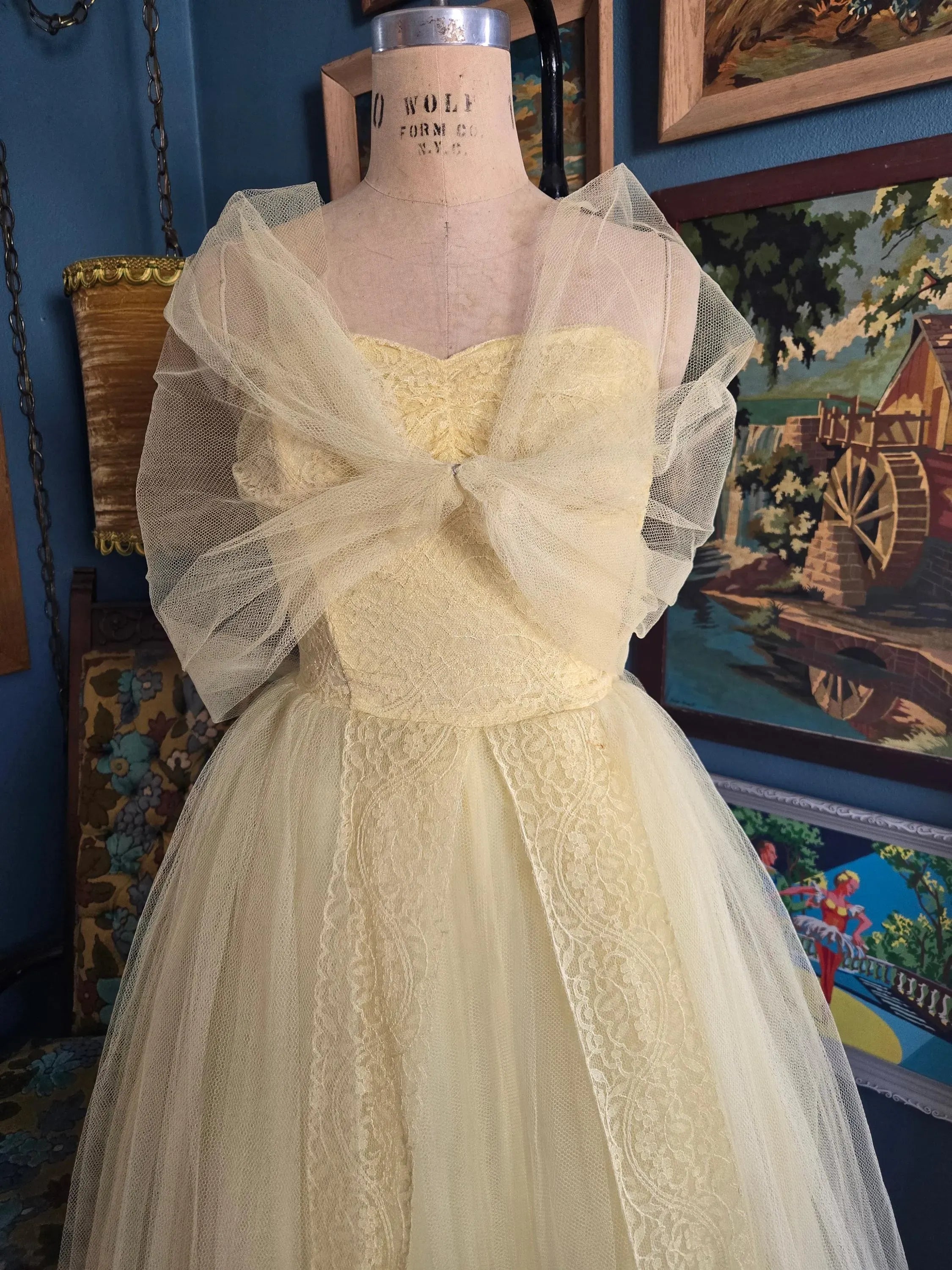 Charming A-Line Strapless Lace Tulle Pale Yellow Midi Prom Dress With Bow
