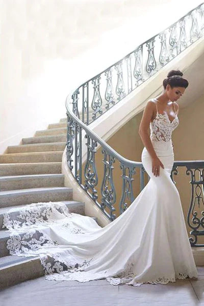Charming Lace Appliques Mermaid Spaghetti Straps Sleeveless Wedding Dresses With Overlength Train
