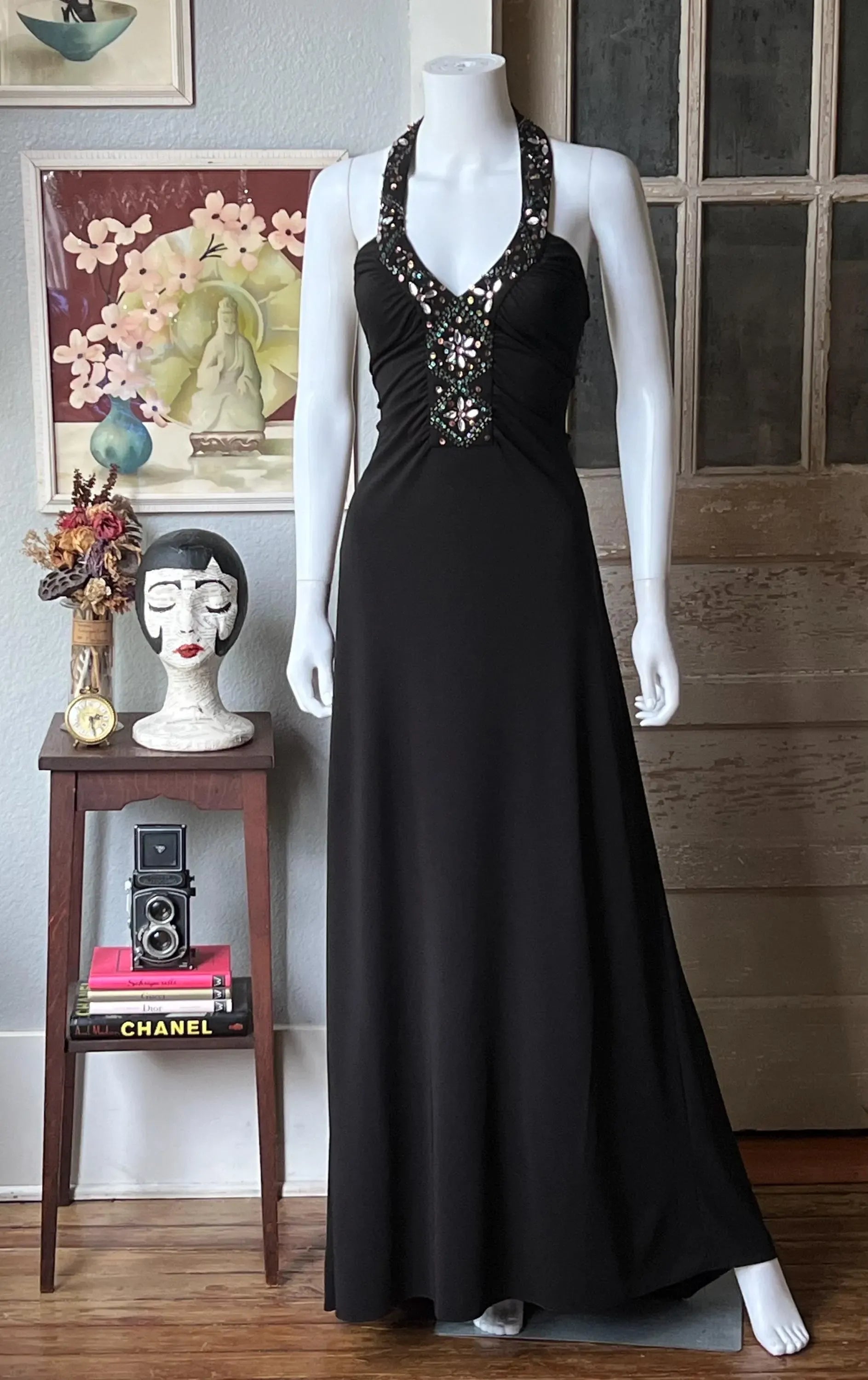 Chic A-Line Halter Neck Beaded Ruched Open Back Black Floor-Length Prom Dress