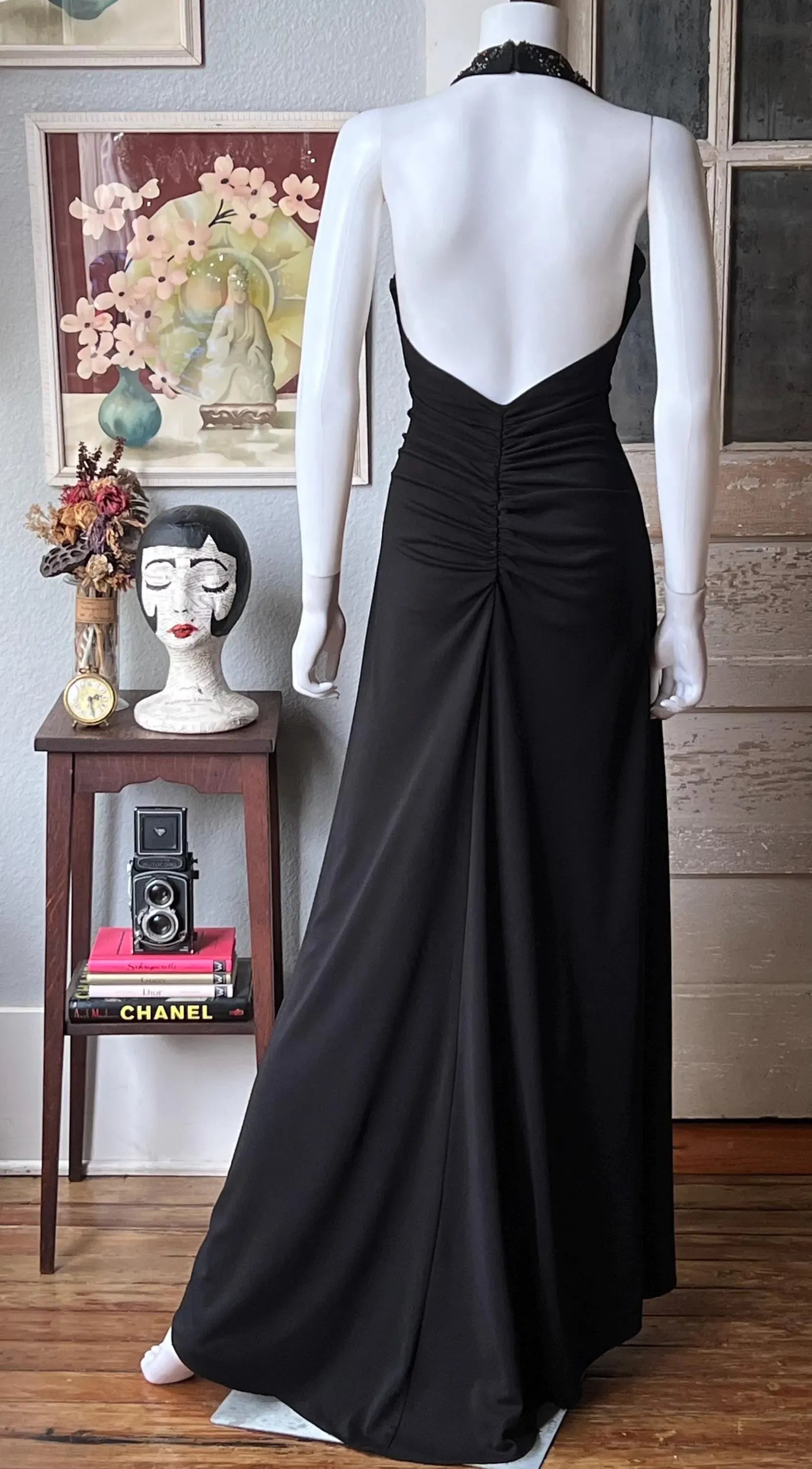 Chic A-Line Halter Neck Beaded Ruched Open Back Black Floor-Length Prom Dress