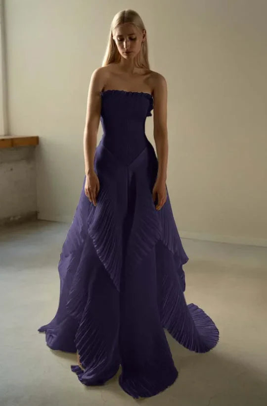 Chic Beige Strapless Sleeveless Pleated Contrast Color Stitching Long Prom Dress With Asymmetrical Hem