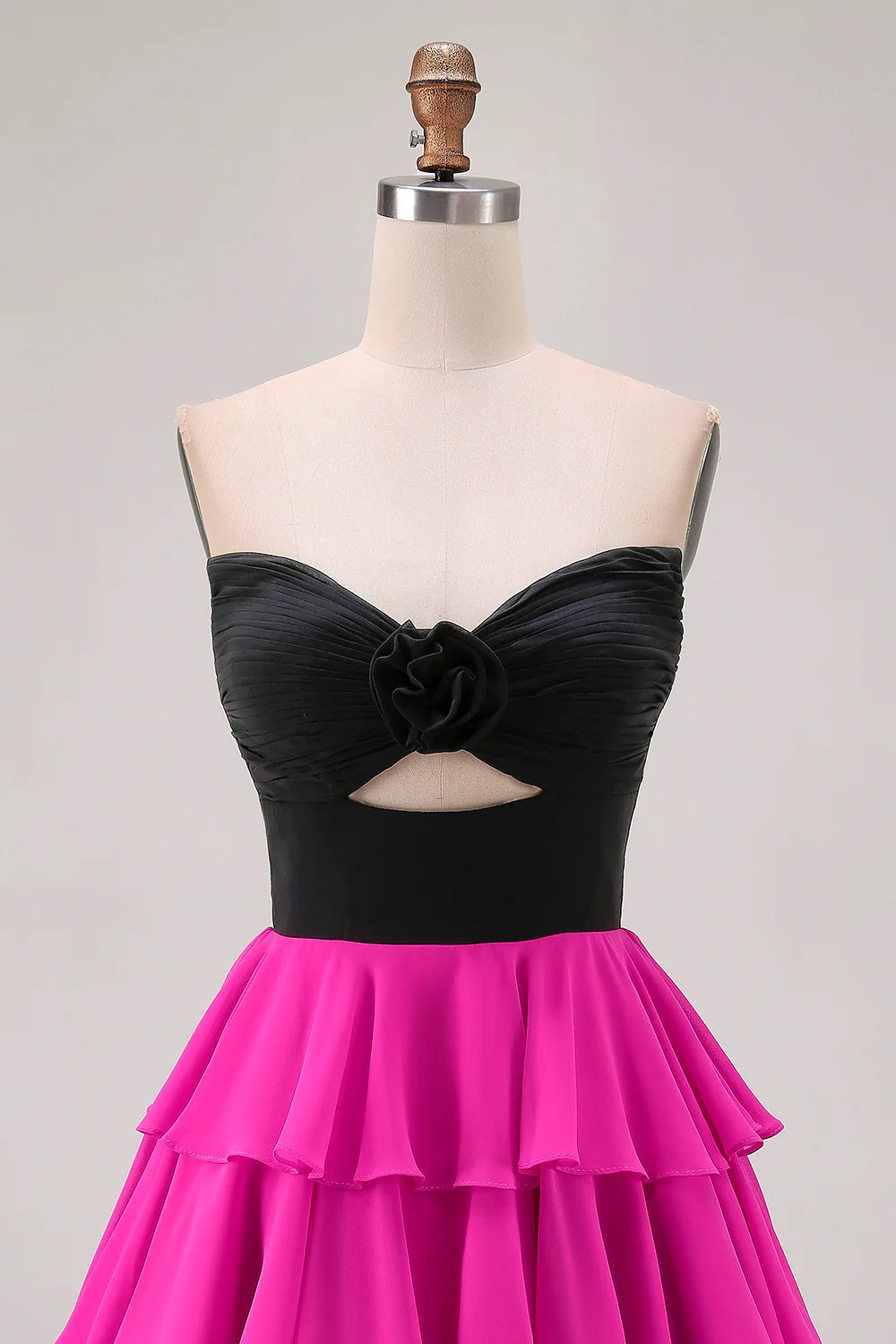 Chic Black Fuchsia Tulle Tiered Pleated Strapless A Line Cut Out Short Homecoming Dress