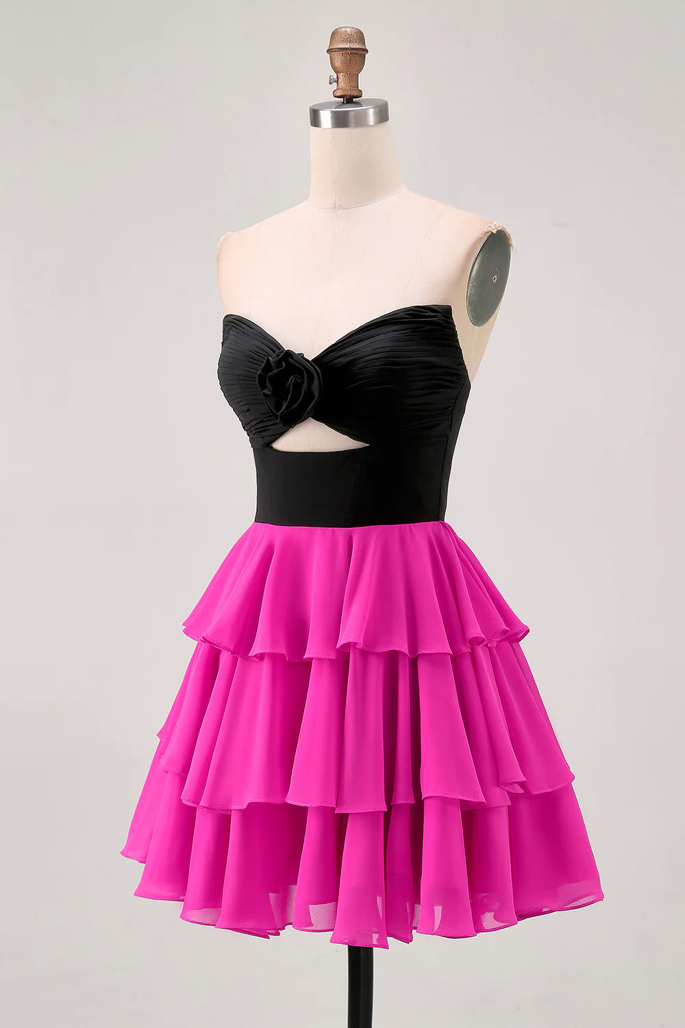 Chic Black Fuchsia Tulle Tiered Pleated Strapless A Line Cut Out Short Homecoming Dress