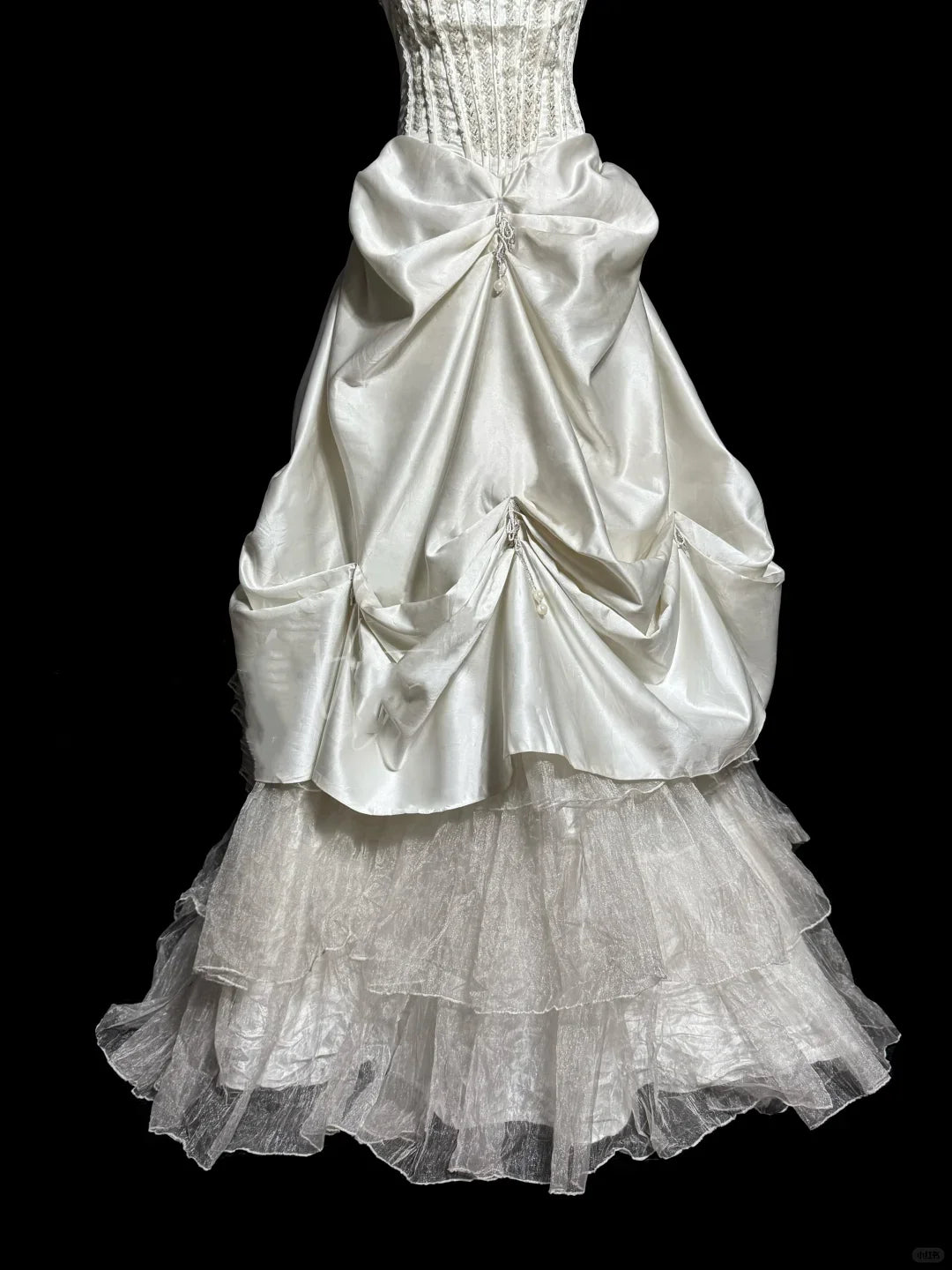 Chic Ivory Taffeta Tulle With Beaded Pleated Strapless Long Wedding Dress Bridal Dresses