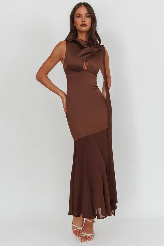 Chic Neck Keyhole Bust Chocolate Maxi Prom Dress With Streamer
