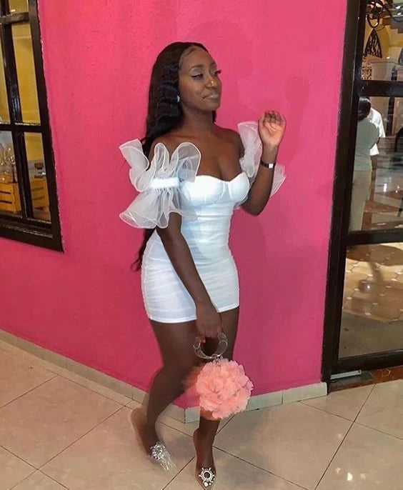 Chic Bodycon Sweetheart Puffy Ruffled Ruched White Mini Homecoming Dresses