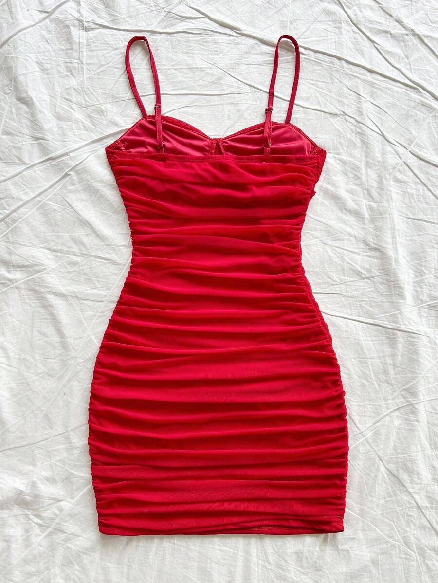 Chic Bodycon Sweetheart Spaghetti Straps Ruched Red Mini Homecoming Dress