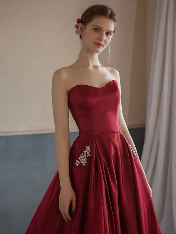 Classic A-Line Sweetheart Beaded Satin Burgundy Floor-Length Prom Dress With Pockets