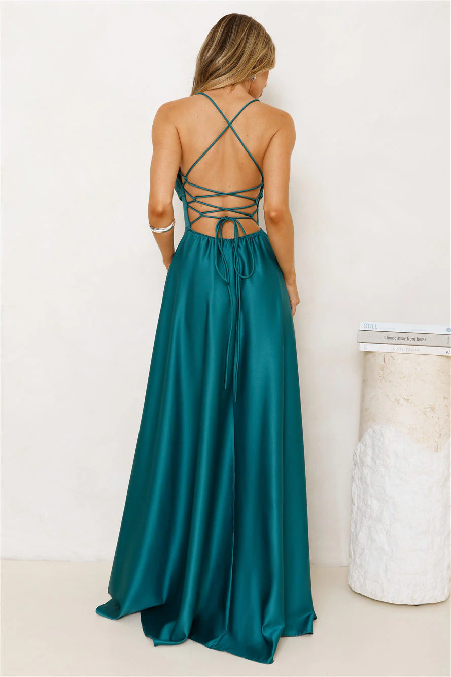 Classic fit Simple A-line Spaghetti Straps Satin Emerald Maxi Prom Dress With Slit