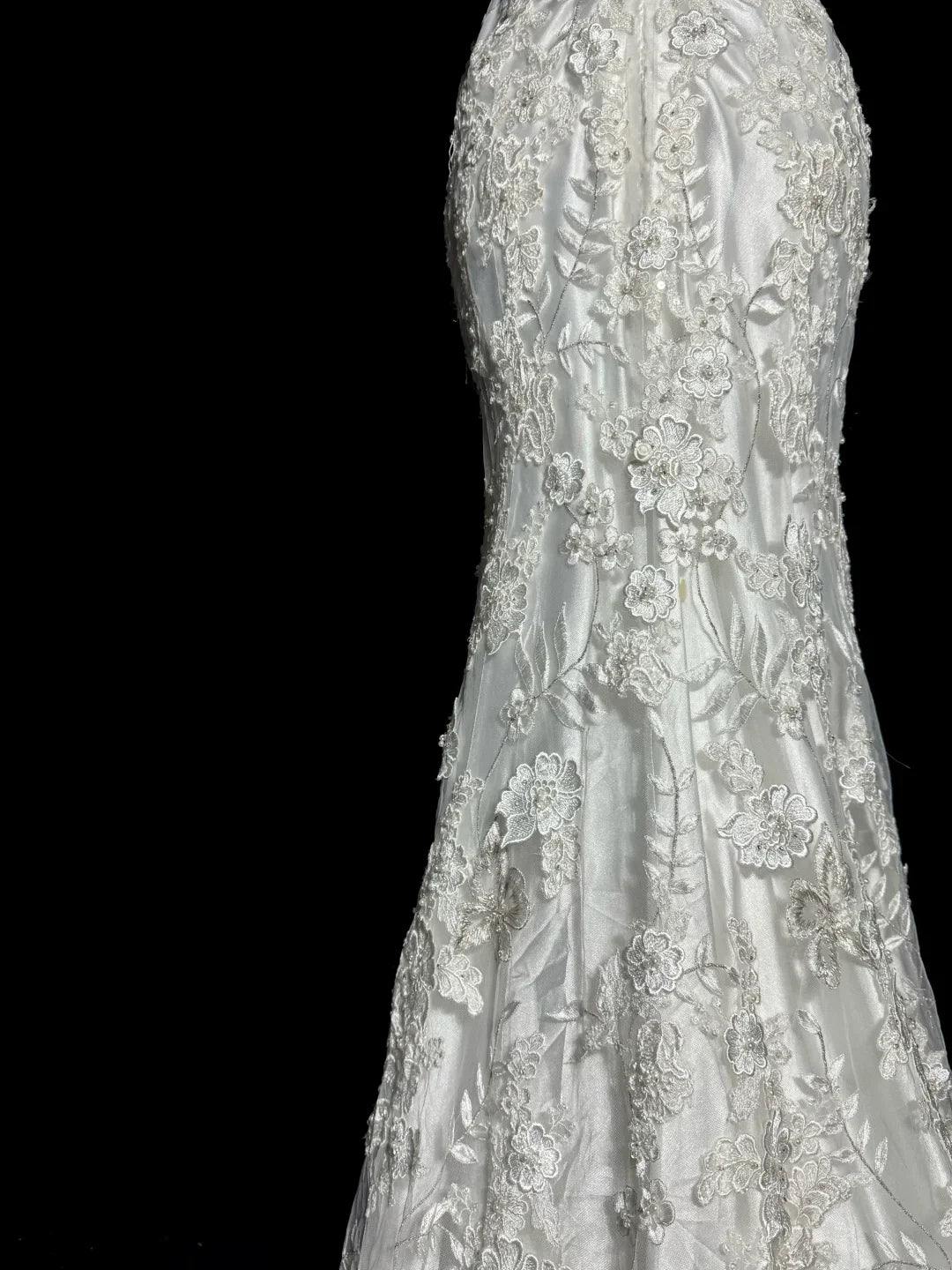 Classy Ivory Floral Lace V Neckline Mermaid Long Wedding Dress Bridal Dresses With Train