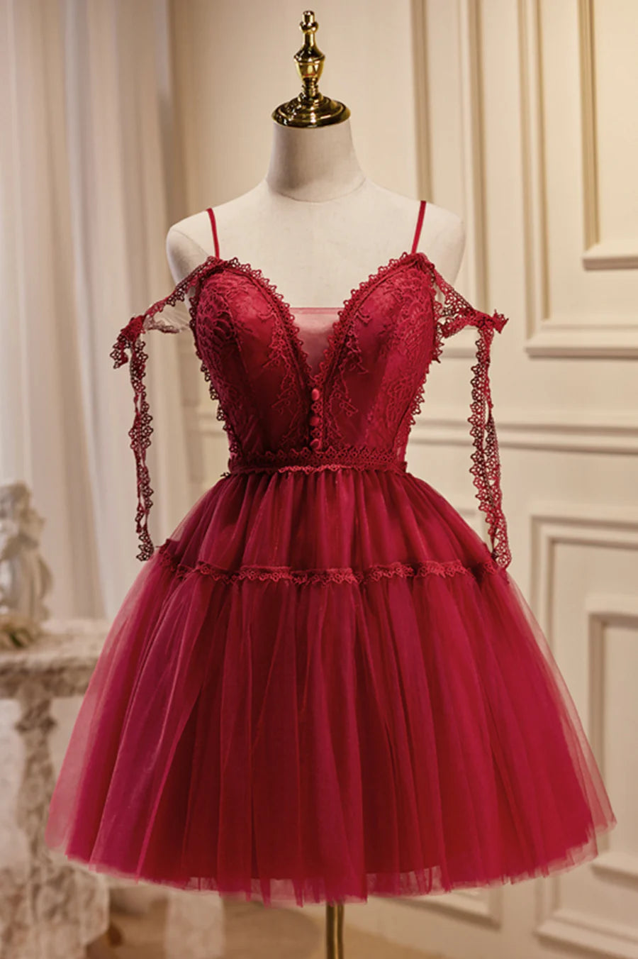 Cute A-line Spaghetti Strap Lace Tulle Burgundy Short Prom Dress Homecoming Dress