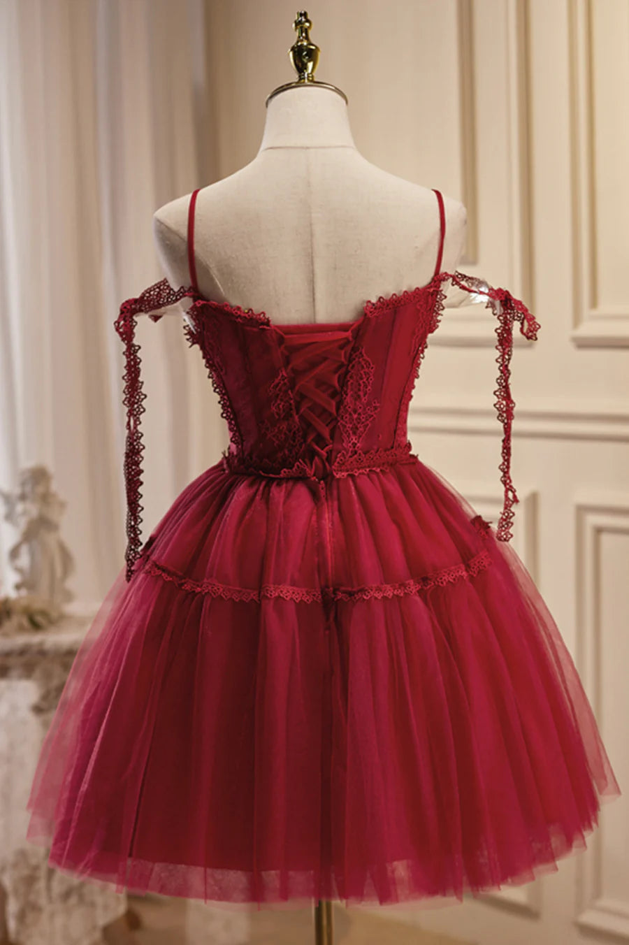 Cute A-line Spaghetti Strap Lace Tulle Burgundy Short Prom Dress Homecoming Dress